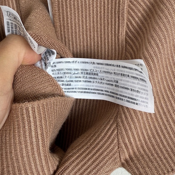 NWT Abercrombie & Fitch Ottoman Square Neck Ribbed Swearer Tee in Tan Size Small - Picture 5 of 6